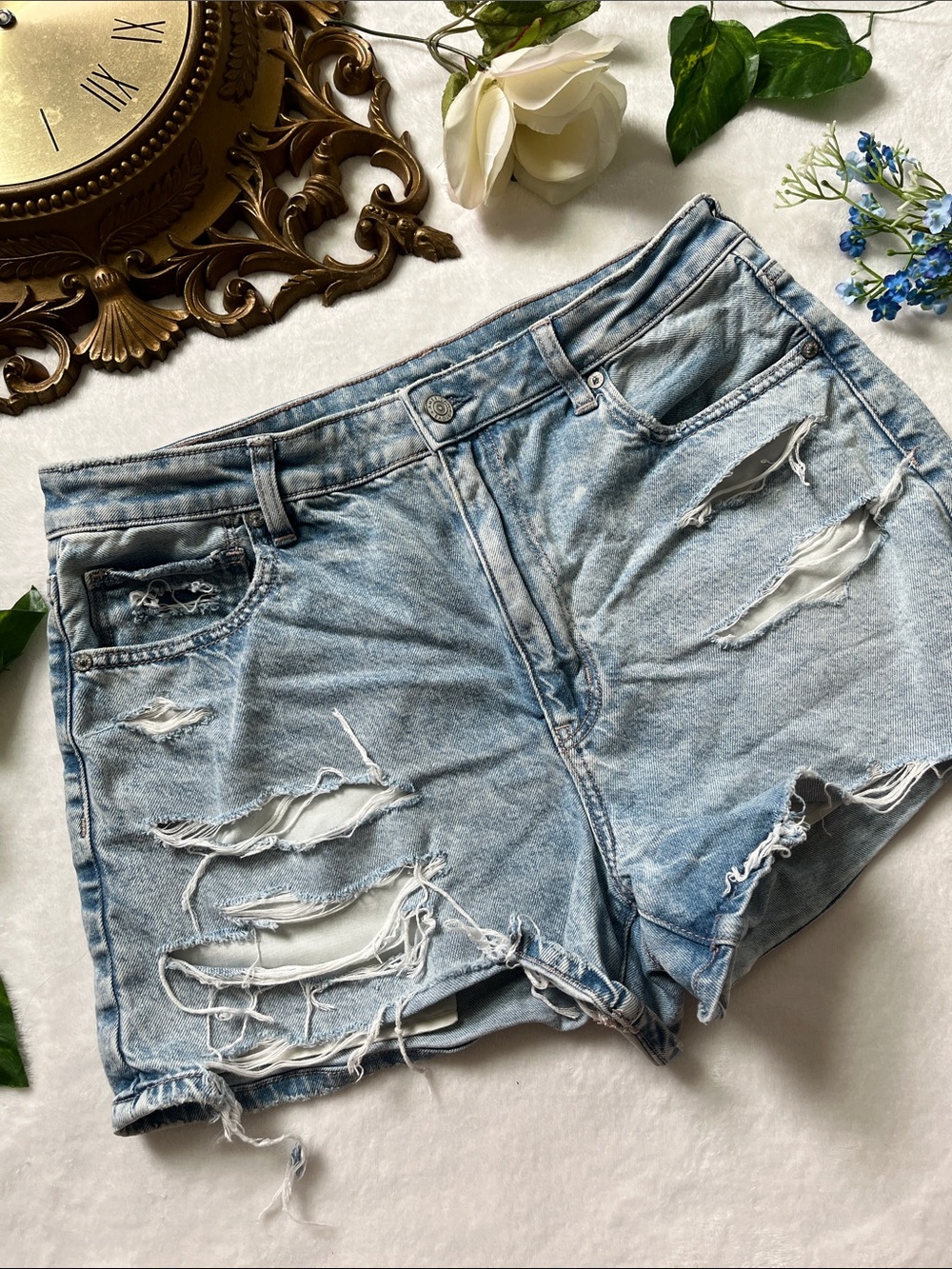 American Eagle Mom Jean Shorts Size 12